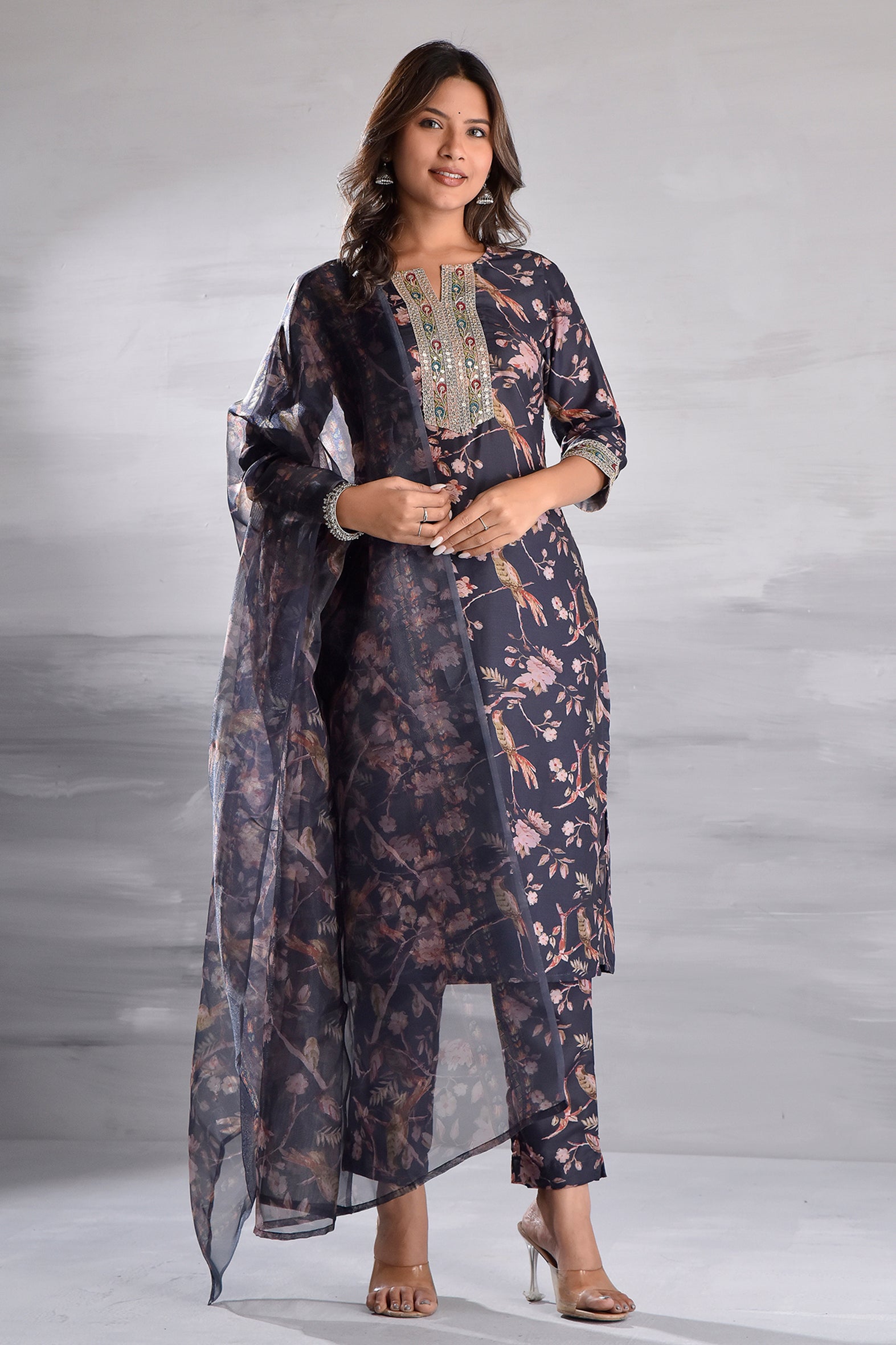 Black Floral Jaal Elegant Embroidered Muslin Kurta Set with Organza Dupatta