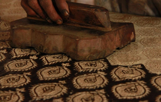 Crafting Tradition: The Artisans Behind Jaipur Cotton Suit Sets