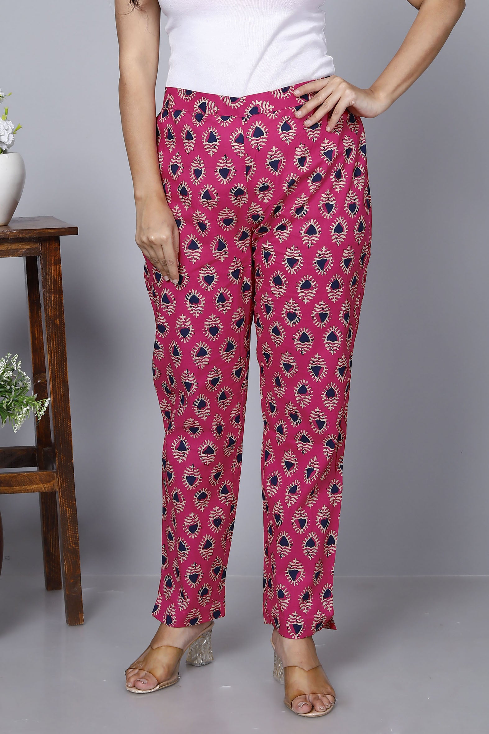 Pink Cotton Printed Ankle Length Pant