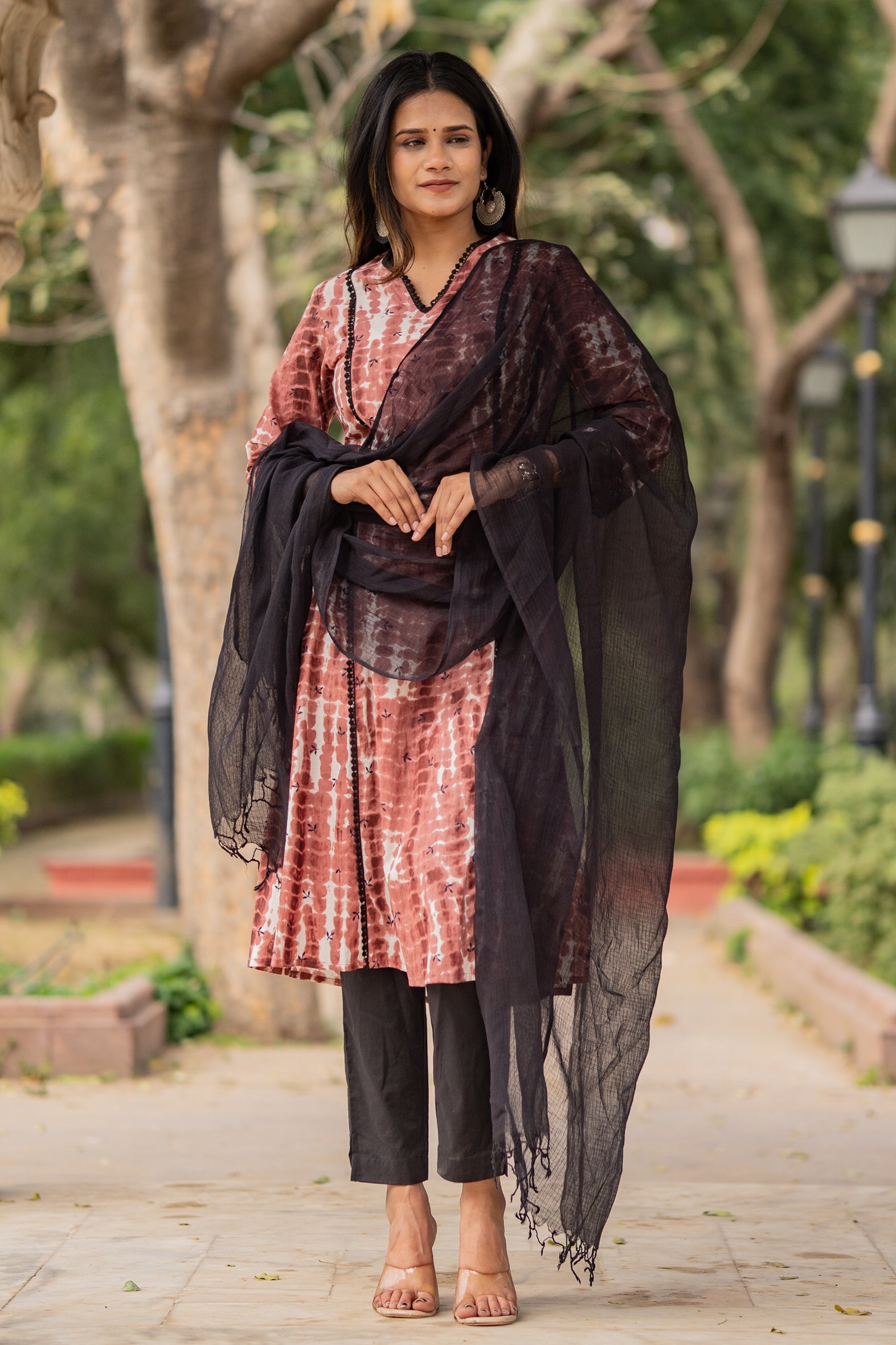 Maroon Tie Dye Kurta with Pants & Dupatta- Set of 3